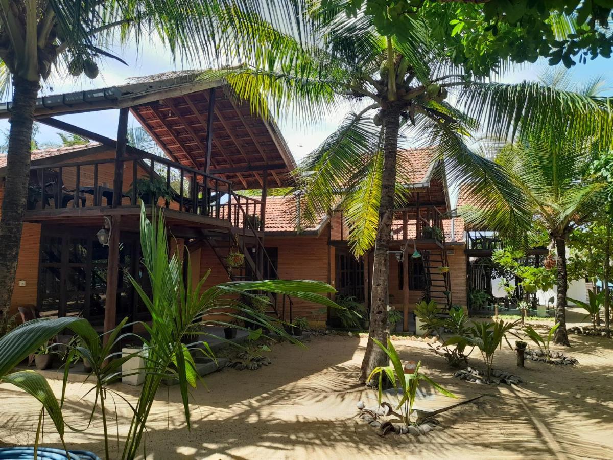 Golden Beach Chalets Arugam Bay Exteriér fotografie