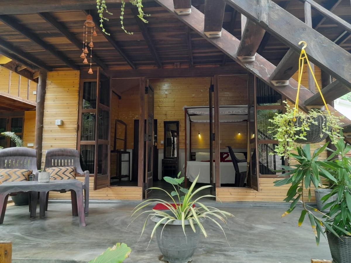 Golden Beach Chalets Arugam Bay Exteriér fotografie