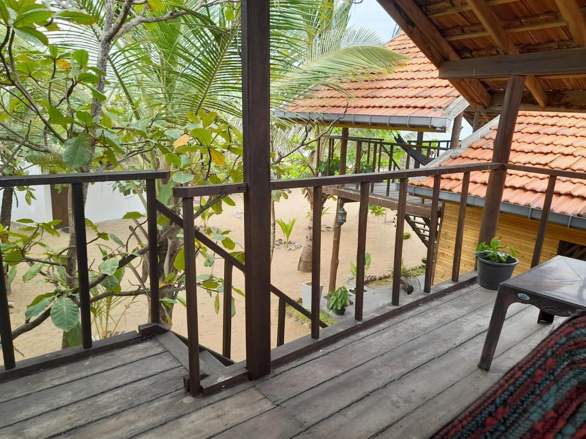 Golden Beach Chalets Arugam Bay Exteriér fotografie