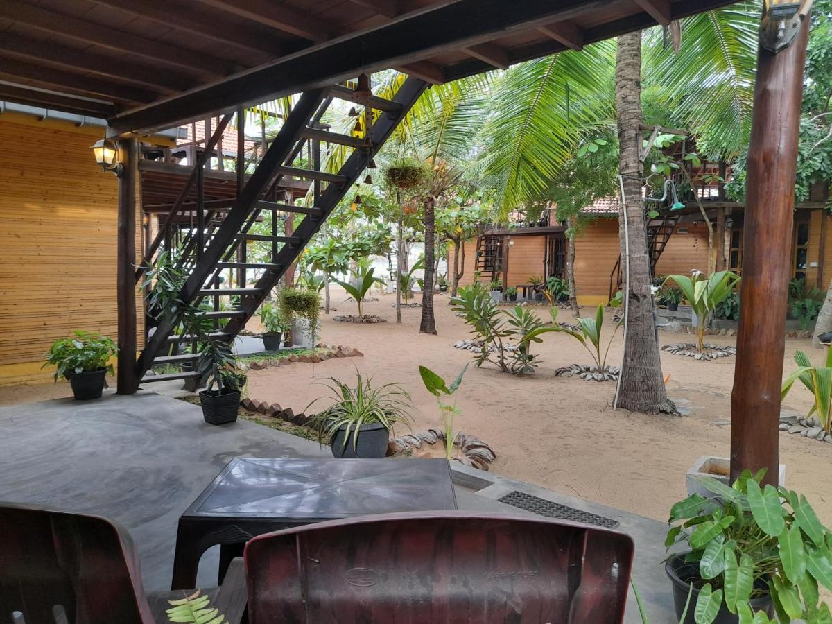 Golden Beach Chalets Arugam Bay Exteriér fotografie