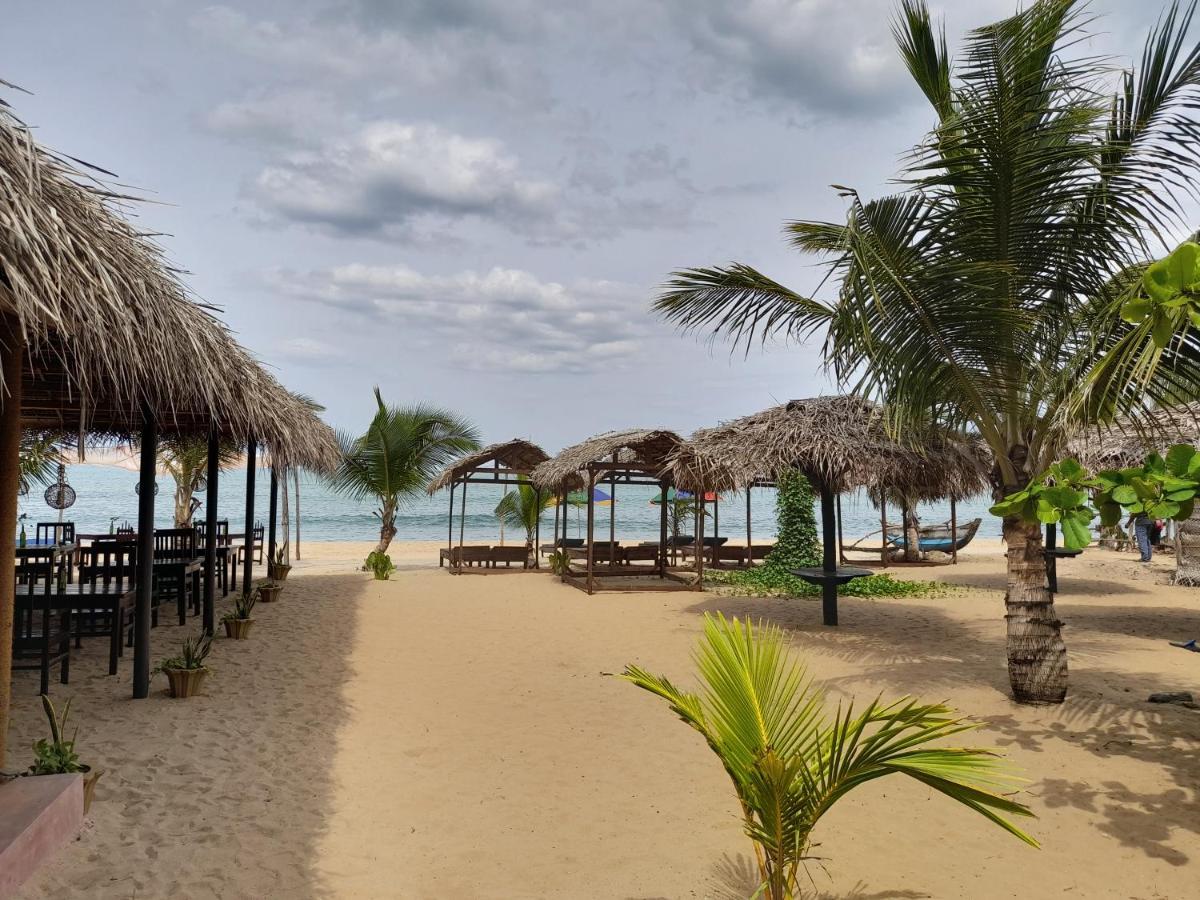 Golden Beach Chalets Arugam Bay Exteriér fotografie